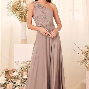 Lulu’s Tricks of the Trade Maxi Dress